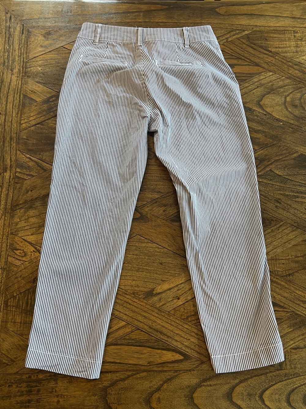 GAP Women’s girlfriend khaki pants, blue/white stripe, pockets, stretch, size 2P - Picture 4 of 6